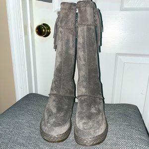 UGG Emerie Tall Boot, size 6.5